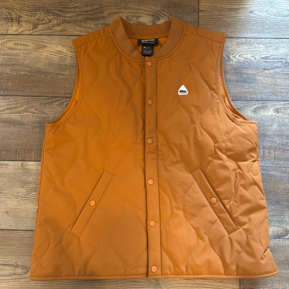 Burton Quilted Sleeveless Vest in Burnt Orange